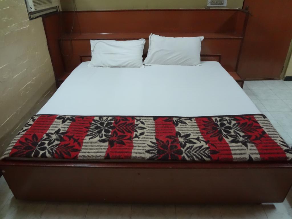 Hotel Happy Home Мумбаї Екстер'єр фото