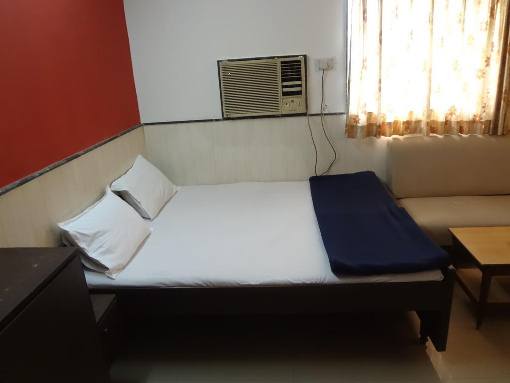 Hotel Happy Home Мумбаї Екстер'єр фото