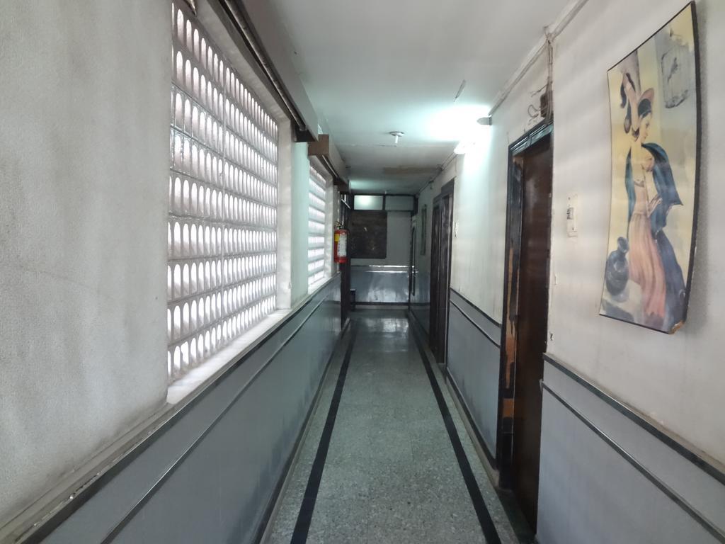 Hotel Happy Home Мумбаї Екстер'єр фото