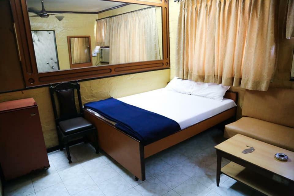 Hotel Happy Home Мумбаї Екстер'єр фото